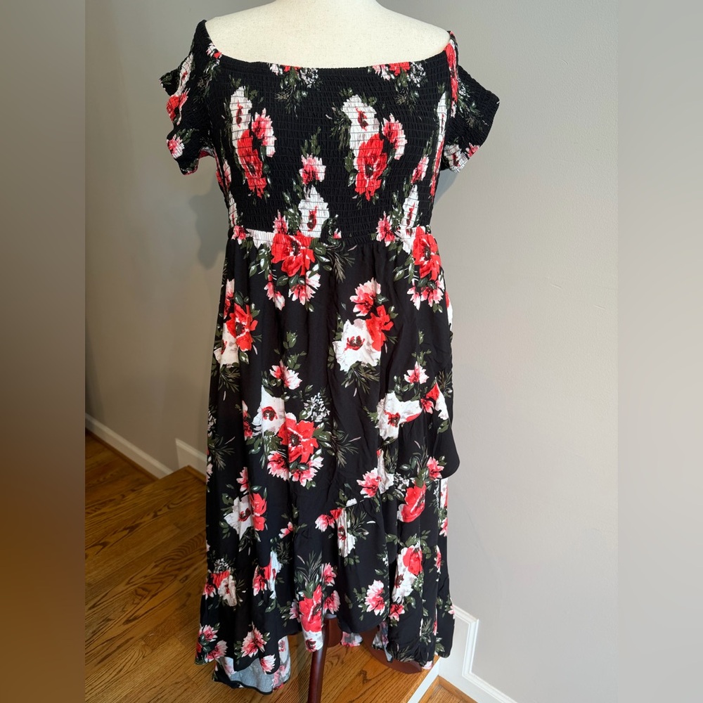 Torrid Black Floral Off Shoulder Smocked Maxi Dress - Torrid Size 3 (22-24, 3X)